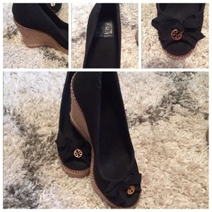 LIKE NEW Tory Burch Peep-Toe Espadrille Wedge